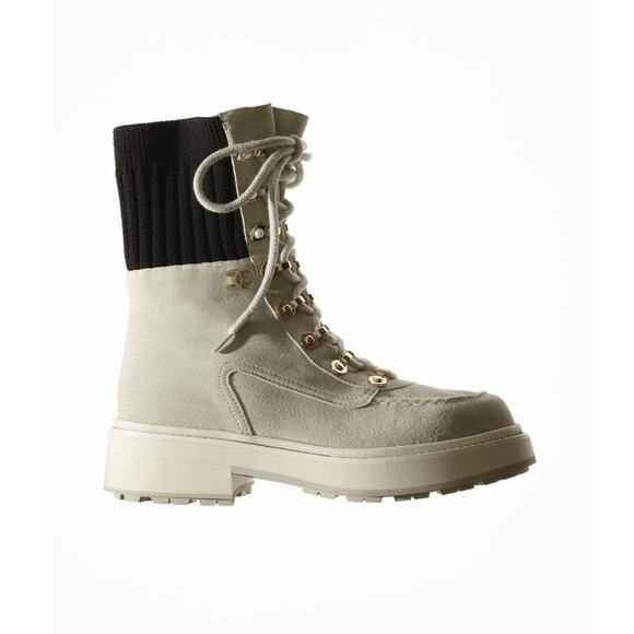 Chanel 21K Ivory Suede Black CC Platform Combat Lace Up Ankle Short Moto Boot 37 - Picture 1 of 12